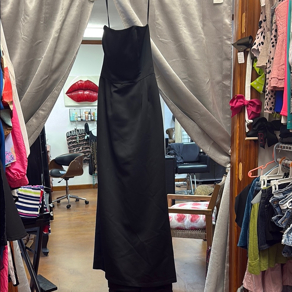 Elegant vintage Black Strapless Gown